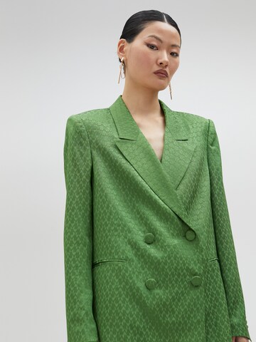 Blazer di Lola Casademunt in verde: frontale