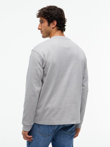 TOMMY HILFIGER Shirt in Grey