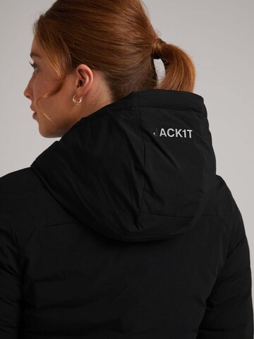 JACK1T Performance Jacket 'Cosmo' in Black