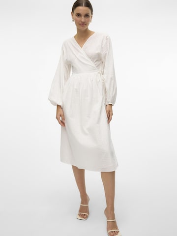 Robe VERO MODA en blanc