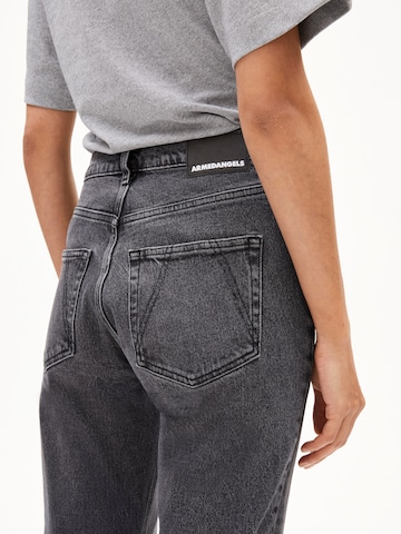 ARMEDANGELS Flared Jeans 'VELAARI' in Black