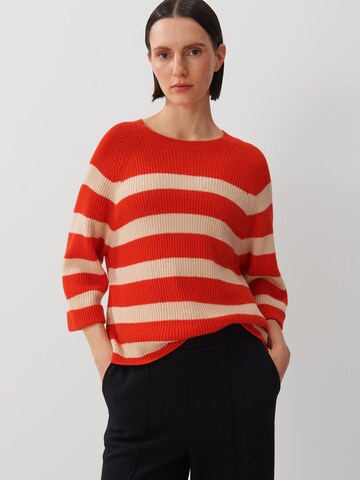 Someday Pullover 'Tijou' in Rot: Vorderseite