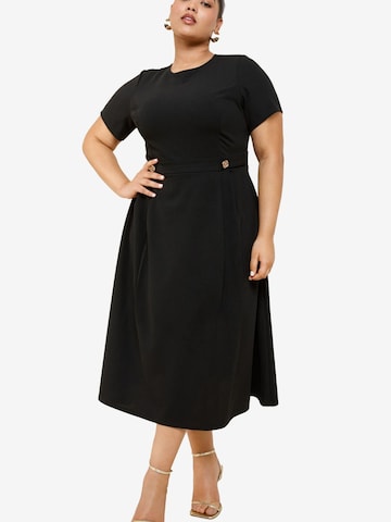 Friends Like These - Vestido em preto: frente