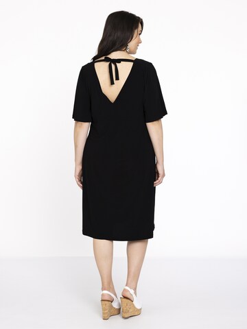 Yoek Dress in Black