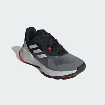 Chaussure de course 'Soulstride' ADIDAS TERREX en gris