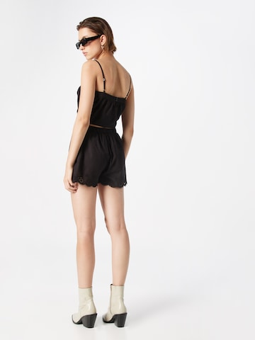 NLY by Nelly Regular Shorts in Schwarz