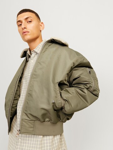 JACK & JONES Between-Season Jacket 'JORQUEENS' in Green