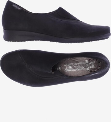MEPHISTO Flats & Loafers in 39 in Black: front