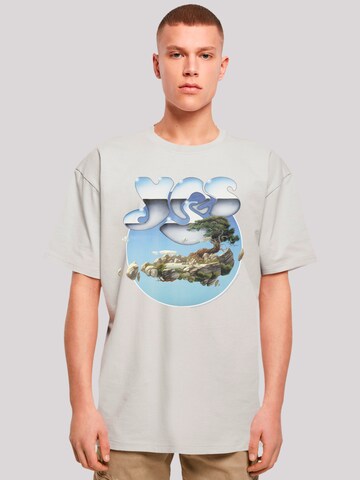 F4NT4STIC Shirt 'YES Chrome Island' in Grijs: voorkant
