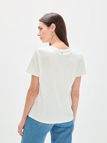 Lola Casademunt - Camisa em branco