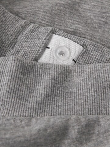 Effilé Pantalon NAME IT en gris