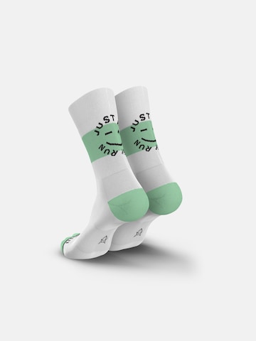 INCYLENCE Athletic Socks 'MOTTO RUNNING' in Green: front
