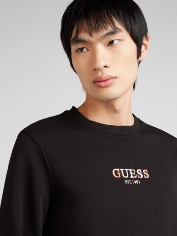 GUESS Sweatshirt in Schwarz