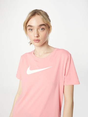 NIKE Функциональная футболка 'Swoosh' в Ярко-розовый