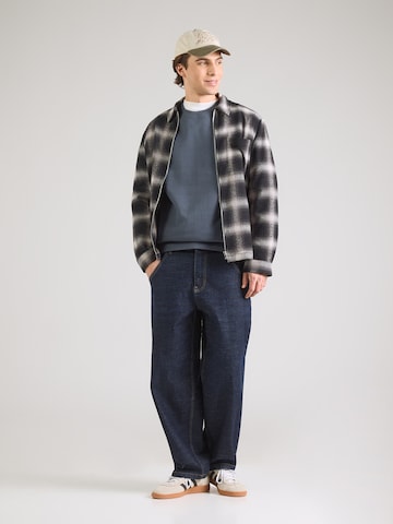 Iriedaily Regular fit Tréning póló 'Mini Flag 2' - szürke