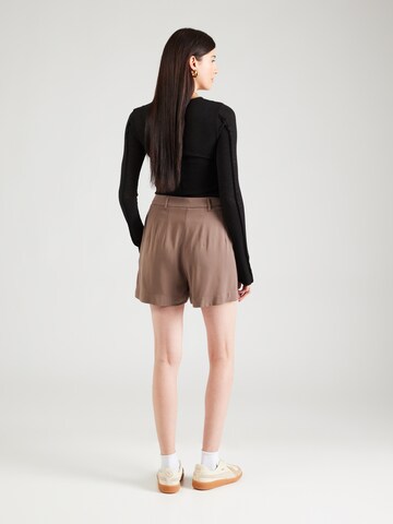 Regular Pantalon à pince mazine en marron