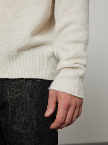 DAN FOX APPAREL Sweater 'Thilo' in White