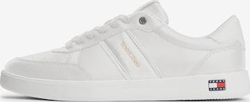 Tommy Jeans Tenisky – bílá: přední strana