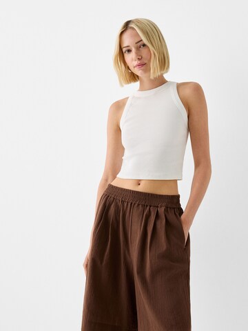 Bershka Loose fit Trousers in Brown