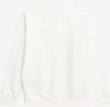 Nike Sportswear Sweatshirt 'CLUB FLEECE' in White