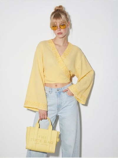 Bianco Lucci Blouse in S-L in Lemon yellow, Item view