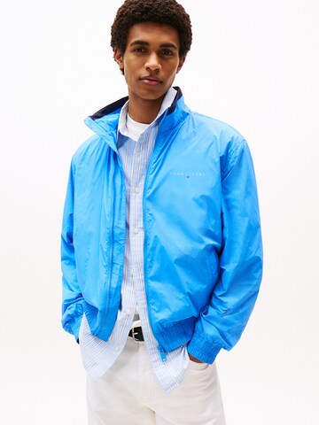 Tommy Jeans Between-season jacket 'ESSENTIAL' in Blue: front