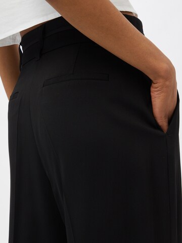 Wide Leg Pantalon à plis s.Oliver BLACK LABEL en noir