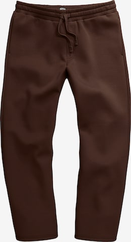 STHUGE Trousers in Brown: front