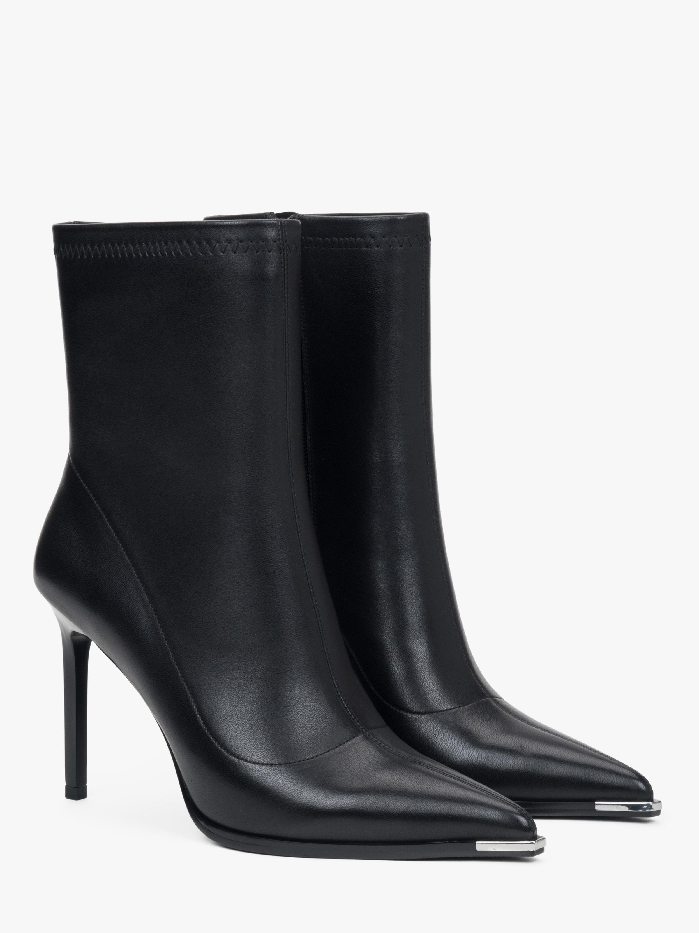 Ankle boots '652' di Estro in nero