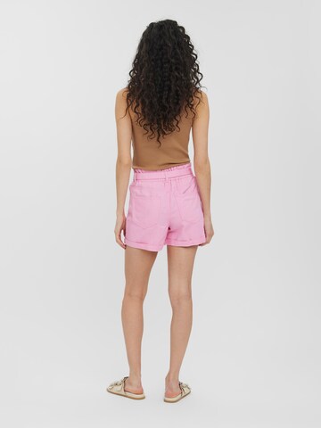 VERO MODA Regular Shorts 'Tamira' in Pink