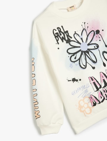 Koton Sweatshirt in White