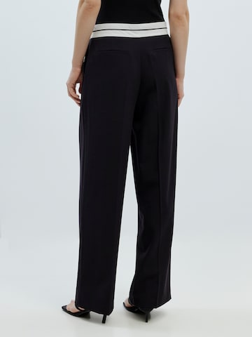 EDITED Wide leg Trousers with creases 'Kadin' in Black