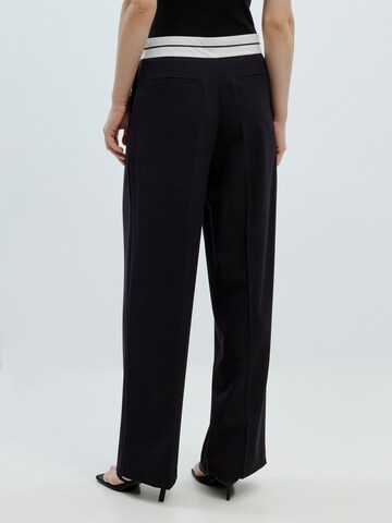 EDITED Wide leg Pleated Pants 'Kadin' in Black