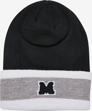 Urban Classics Beanie in Black