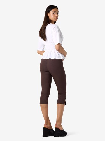 Noisy may - regular Pantalón 'NMWayne' en marrón