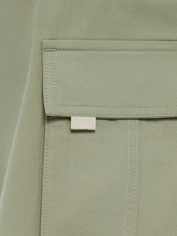 Bershka Ohlapna forma Kargo hlače | zelena barva