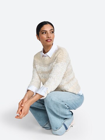 Rich & Royal Sweater in Beige: front