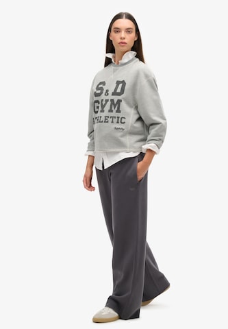 Wide Leg Pantalon Superdry en gris
