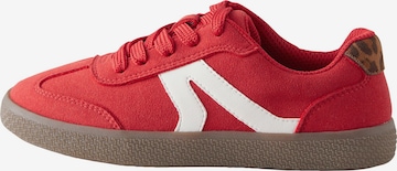 Next Кроссовки в Красный: спереди