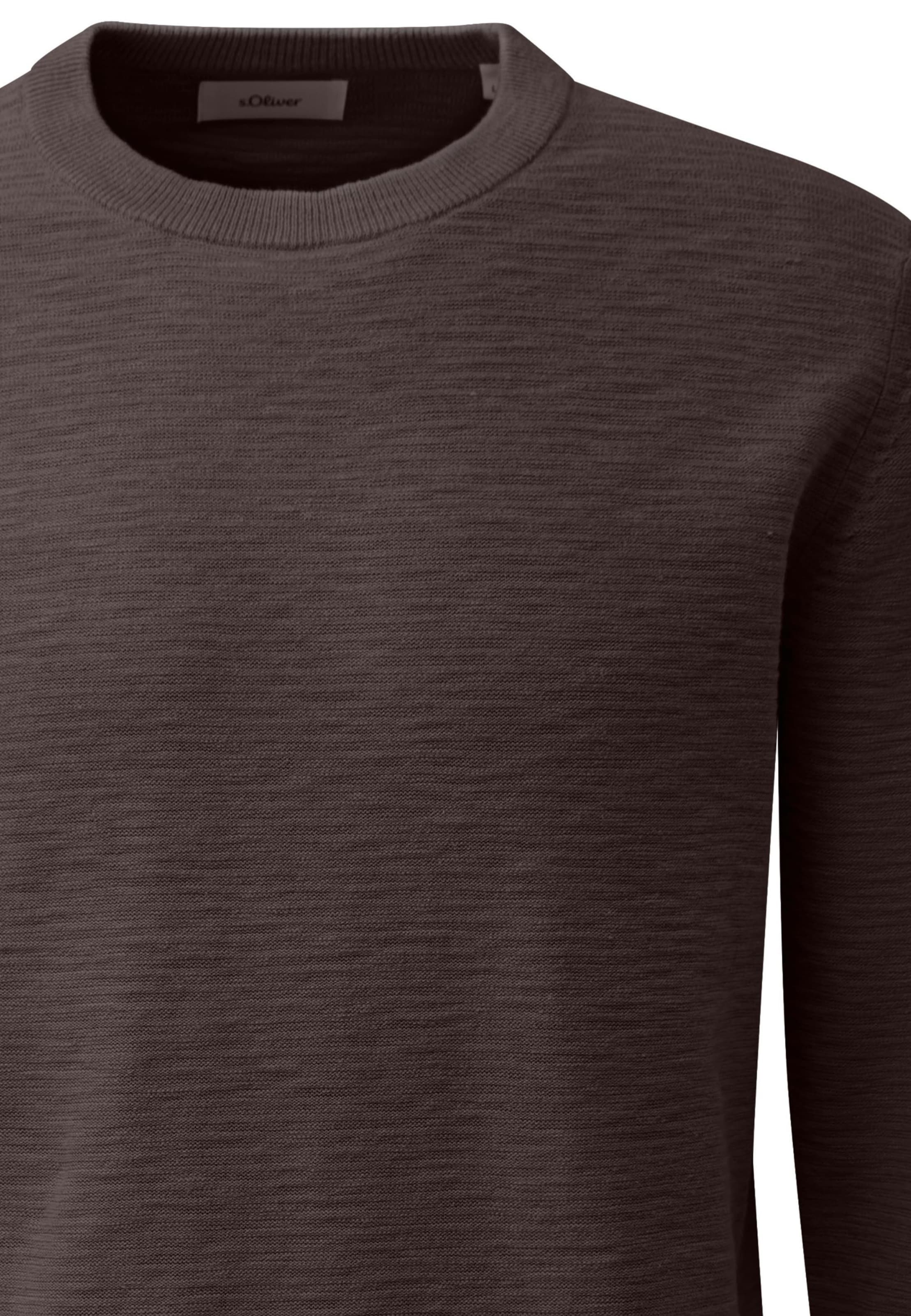 s.Oliver Sweater in Brown
