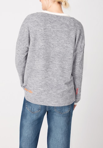 TIMEZONE Sweater in Grey