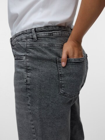 Vero Moda Curve Wide leg Jeans 'VMCMARI TESSA' in Grey