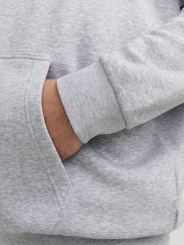 Jack & Jones Plus - Sudadera con cremallera 'Bradley' en gris