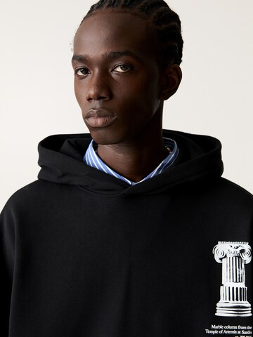 Bluză de molton de la Pull&Bear pe negru