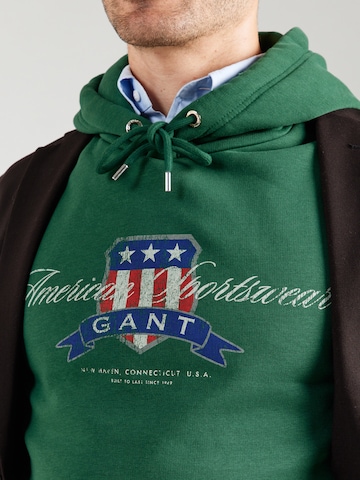 Bluză de molton de la GANT pe verde