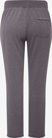 Regular Pantalon Ulla Popken en gris