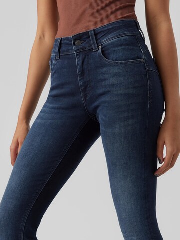 VERO MODA Skinny Jeans 'EMBRACE' i blå