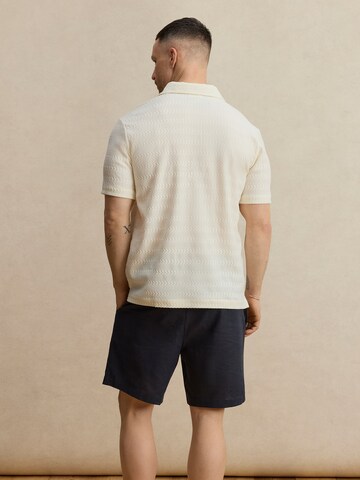 DAN FOX APPAREL Comfort Fit Риза 'Christian' в бяло