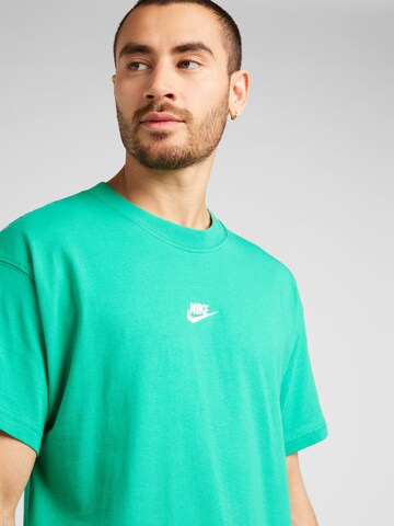 Nike Sportswear T-Shirt 'CLUB' in Grün