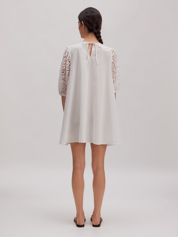 EDITED Dress 'Nanni' in White